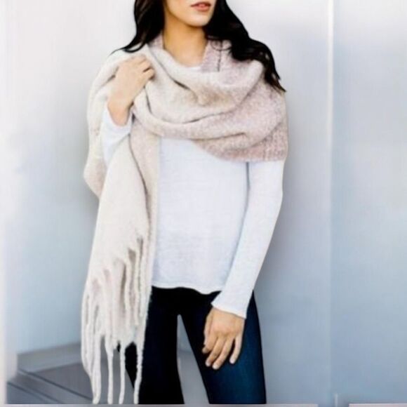 MAR SEA Women’s Ombré Wrap Scarf in Rosewood Combo One Size - Picture 3 of 15